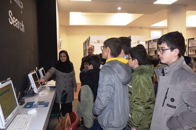 برنامههای متنوع فرهنگی در کتابخانه مرکزی امام خمینی(ره) مشهد برگزار شد