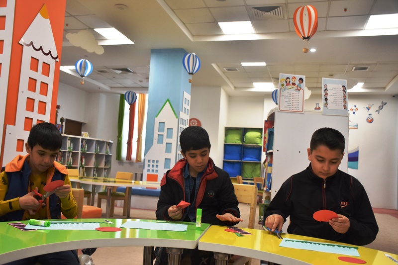 برنامههای متنوع فرهنگی در کتابخانه مرکزی امام خمینی(ره) مشهد برگزار شد