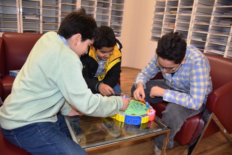 برنامههای متنوع فرهنگی در کتابخانه مرکزی امام خمینی(ره) مشهد برگزار شد