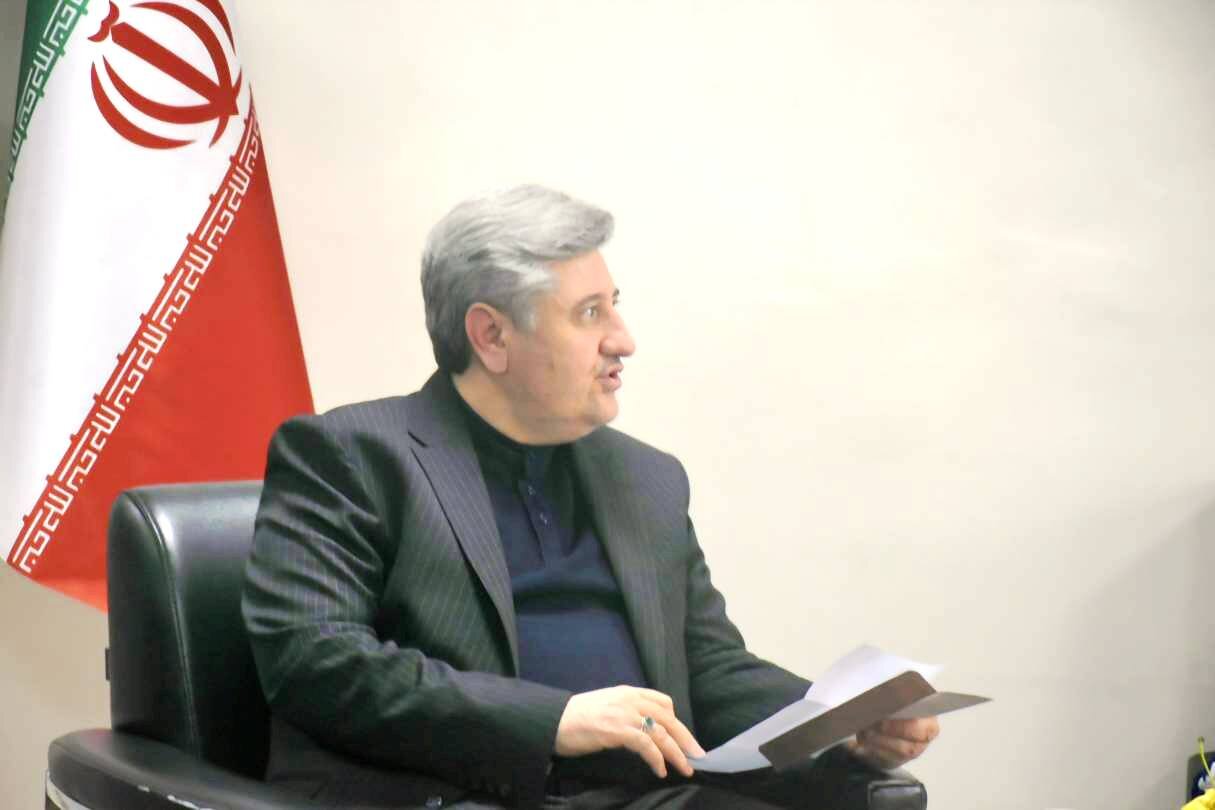 نقش کتابخانههای عمومی در توسعه فرهنگی استان، با جذب اقشار مختلف مردم امکانپذیر است