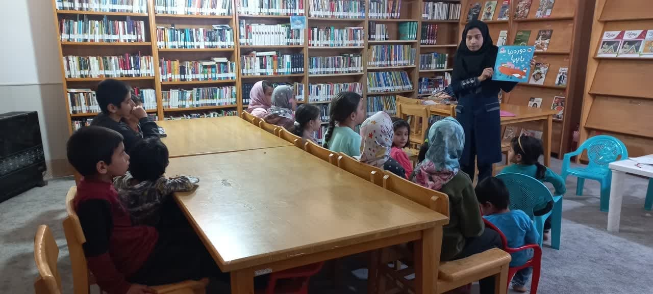 بزرگداشت سالروز تاسیس نهاد در کتابخانههای عمومی استان مرکزی