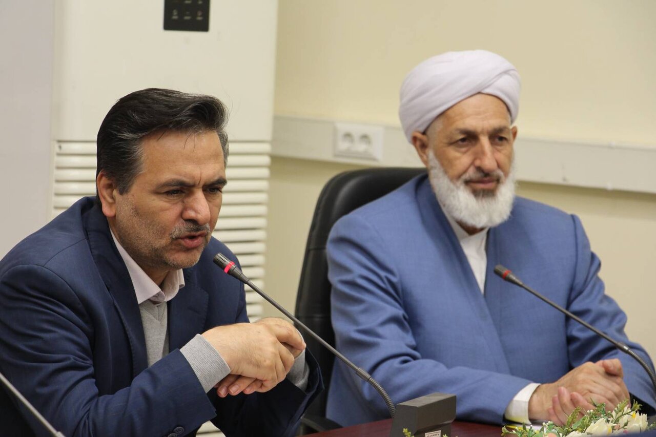 کتابخانههای عمومی باید مرکزی برای انتشار اندیشه باشند