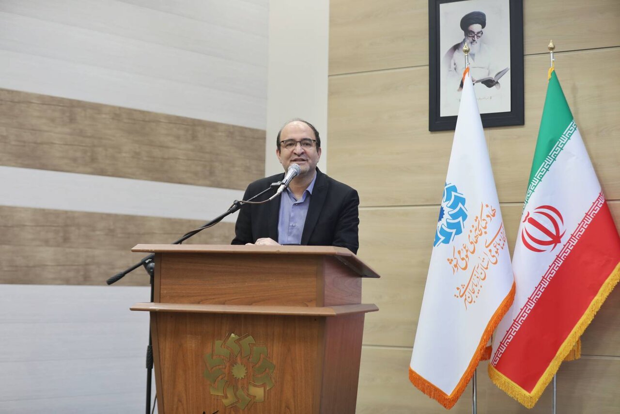 نقش ویژه خانوادهها و مدارس در ترویج فرهنگ کتابخوانی/ بچهها را با کتاب مانوس کنیم