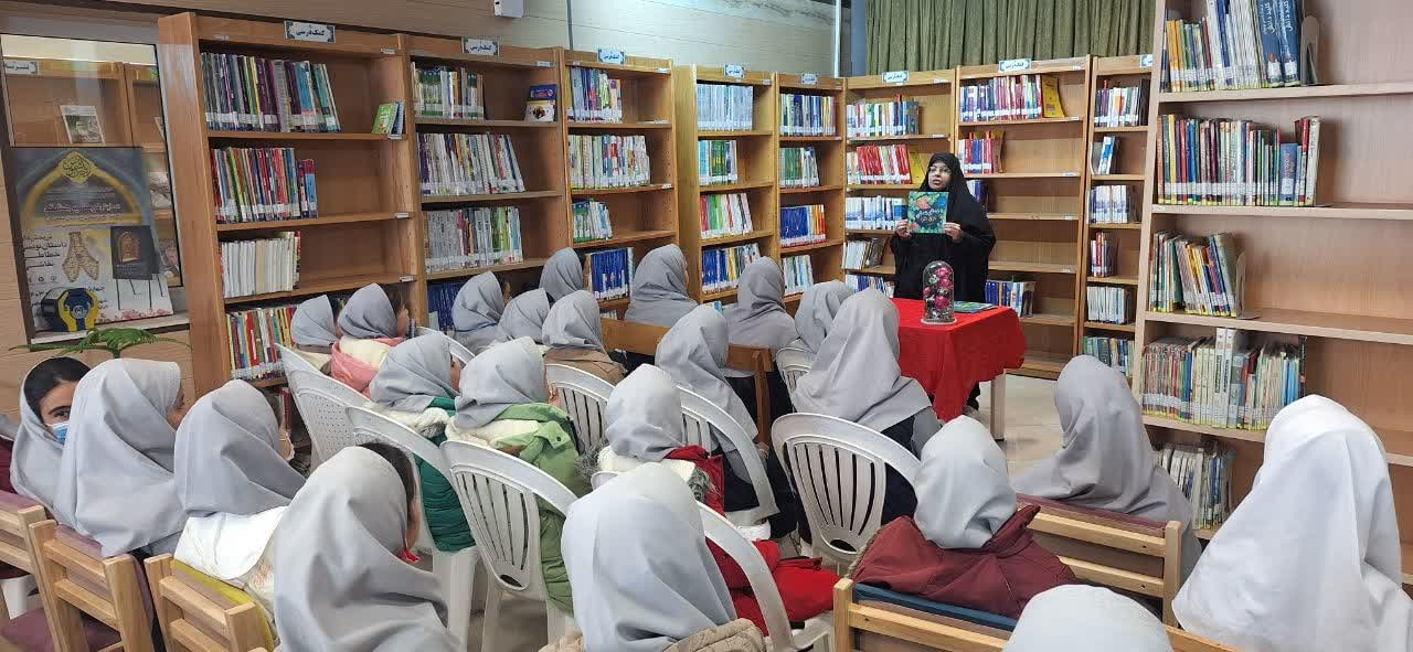 ترویج فرهنگ قرآن و عترت در کتابخانههای عمومی استان مرکزی