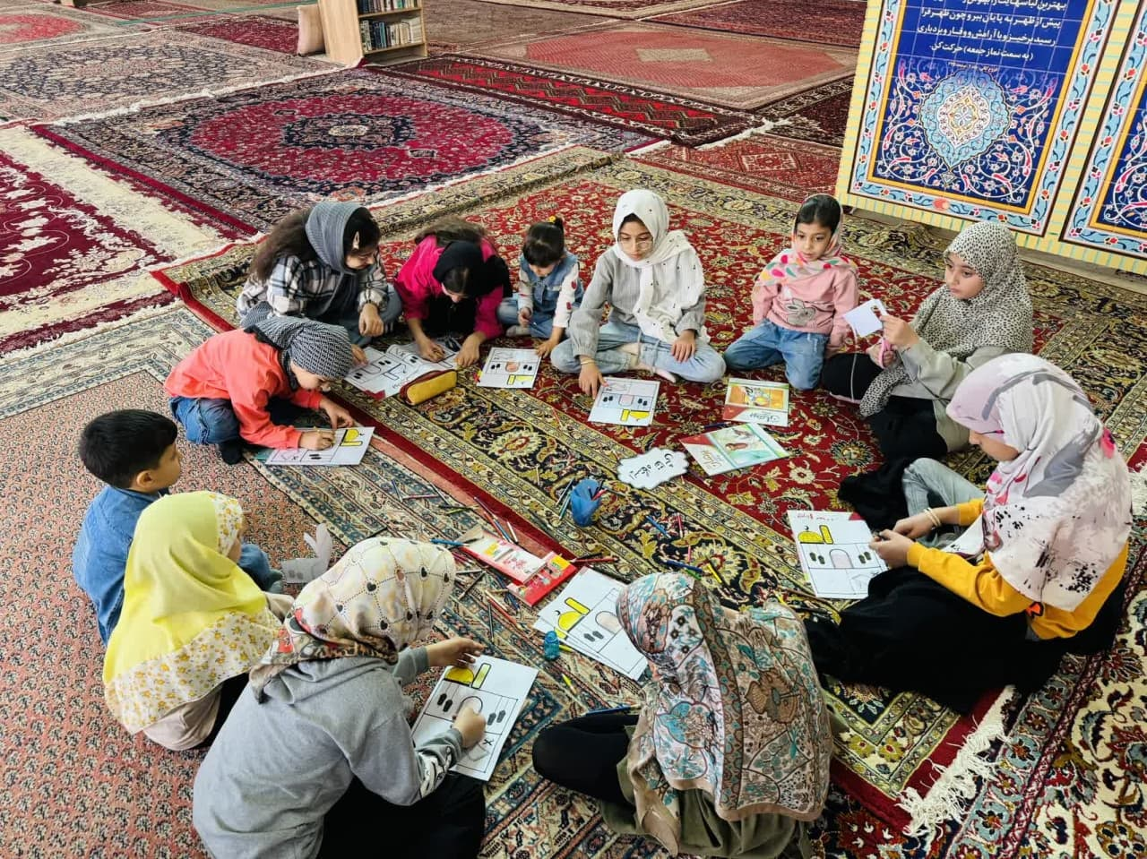 ترویج فرهنگ قرآن و عترت در کتابخانههای عمومی استان مرکزی