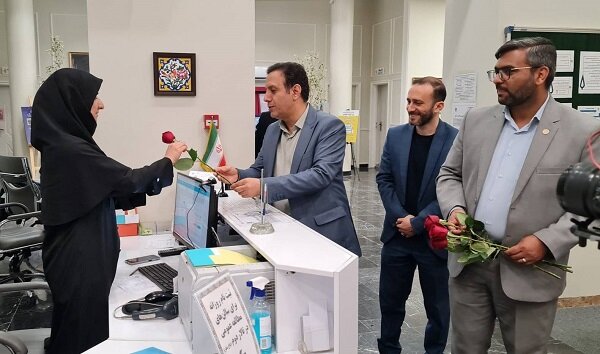 استقبال مردم از کتابخانه عمومی شهید دستغیب شیراز دلگرم کننده است