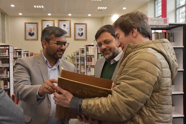 صدا و سیمای فارس با حجم بیشتری از برنامهها، از حوزه کتاب حمایت خواهد کرد