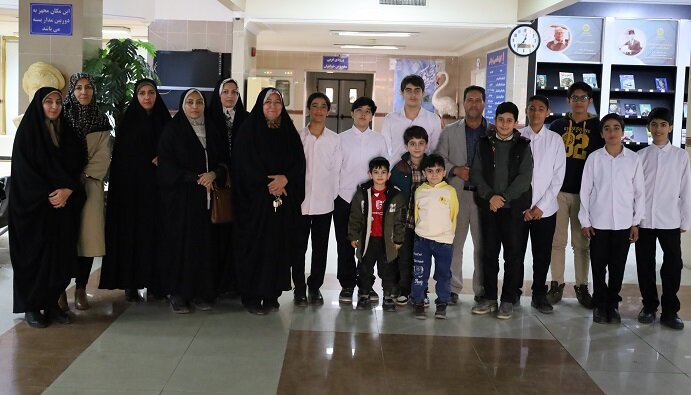 محفل انس با قرآن در کتابخانه مرکزی ارومیه برگزار شد