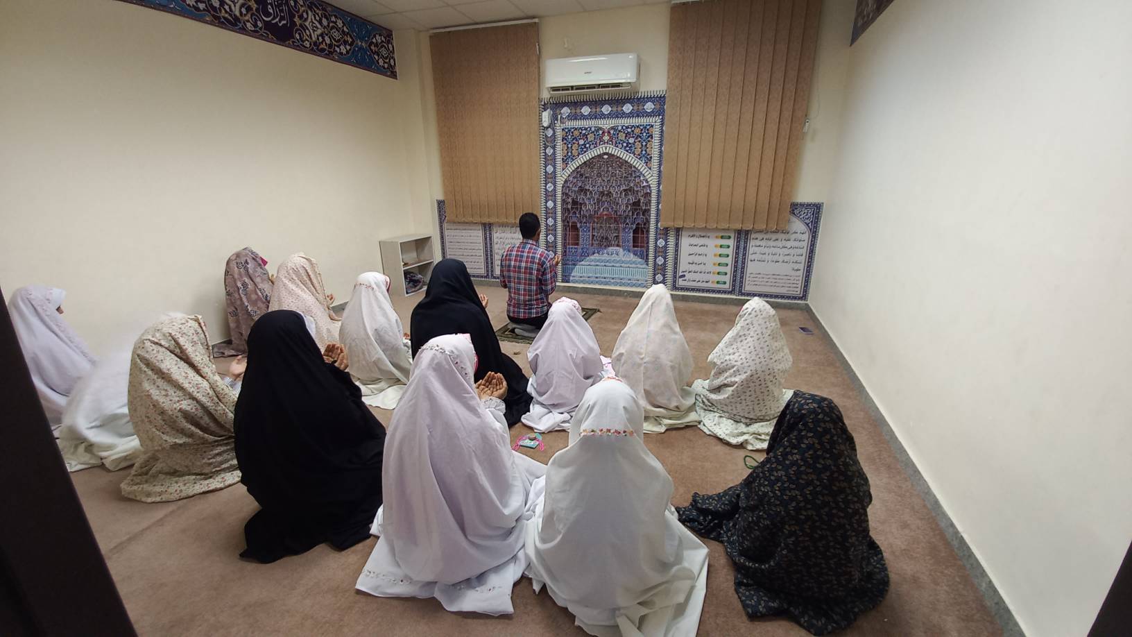 جشن روزه اولیها در کتابخانه امام خمینی(ره) رودان برگزار شد