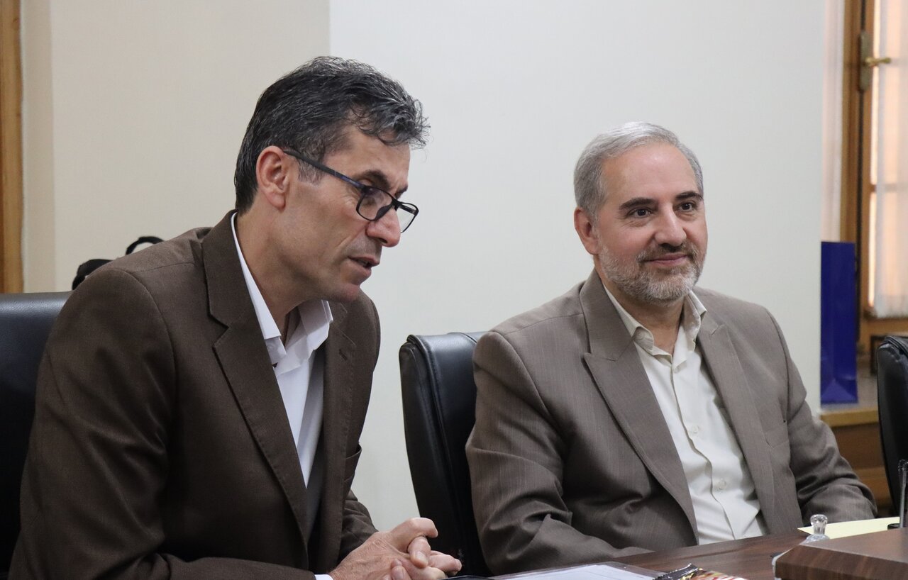 قول مساعد نماینده مردم مهاباد برای تأمین اعتبار راهاندازی کتابخانههای سیار با مشارکت نهاد