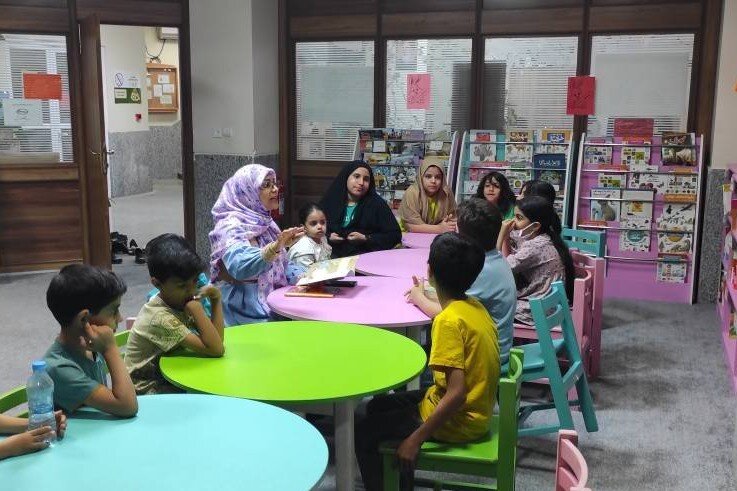 محفل ادبی نهال اندیشه در سال جدید با کتاب «قصههای تصویری از بوستان سعدی»