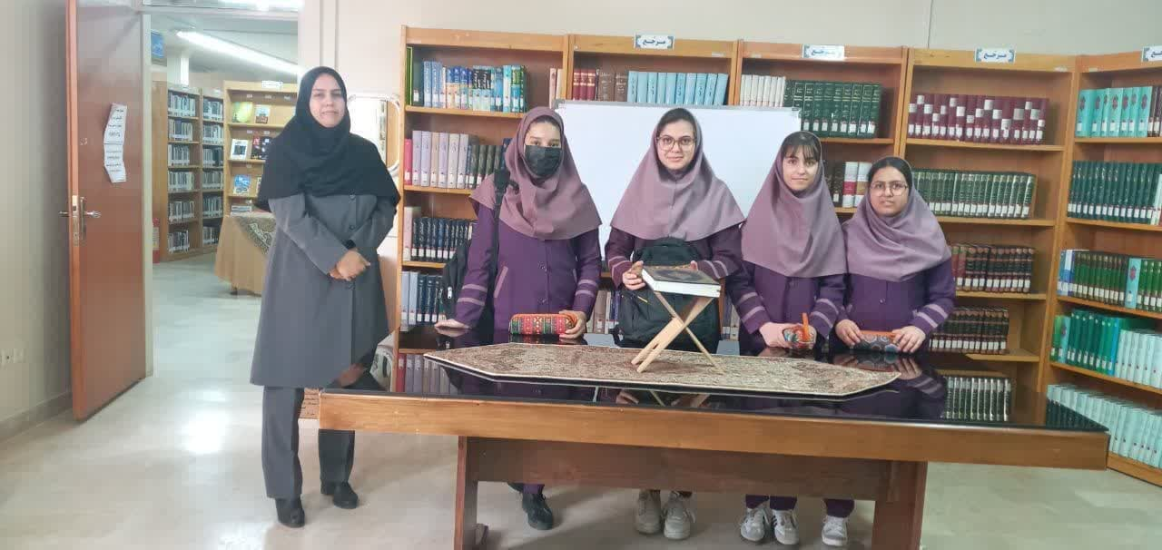 حضور گرم و پرشور کتابخوانان در کتابخانههای عمومی استان مرکزی