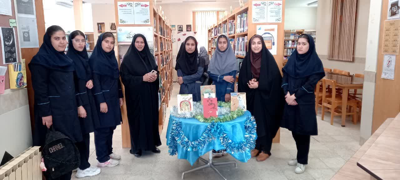 بهاری پر از کتاب‌های خواندنی در کتابخانه‌های عمومی استان مرکزی