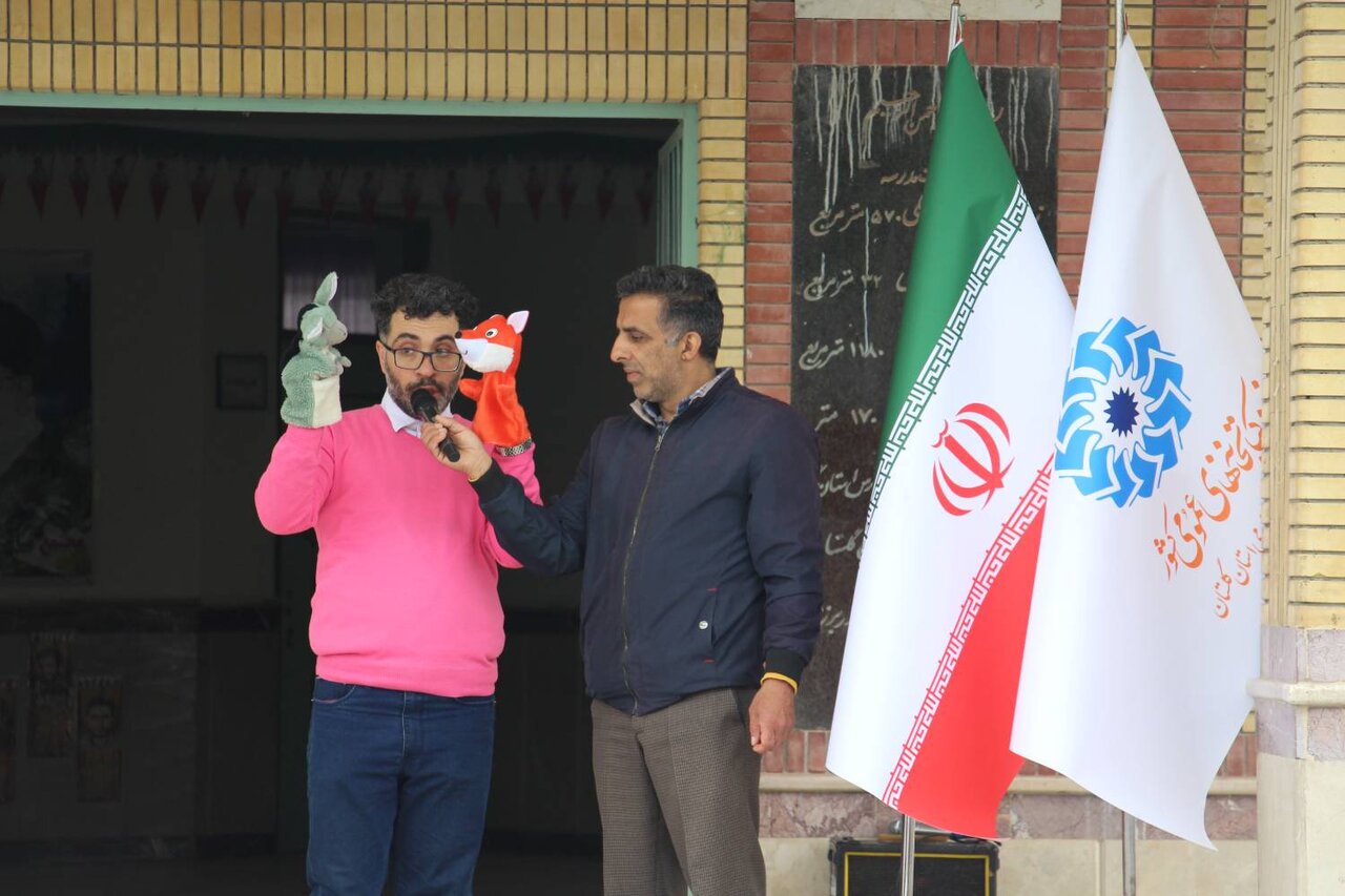 گلند میزبان اجرای ویژهبرنامه و مسابقه بزرگ «مثبت کتابخوون» شد