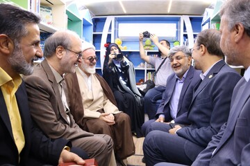 افتتاح کتابخانه عمومی سیار هدهد سفید استان سمنان در شاهرود باحضور جمعی از مسئولین استانی و شهرستانی