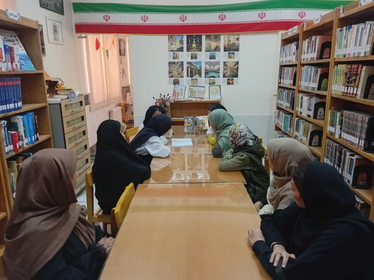 بهاری پر از کتاب‌های خواندنی در کتابخانه‌های عمومی استان مرکزی