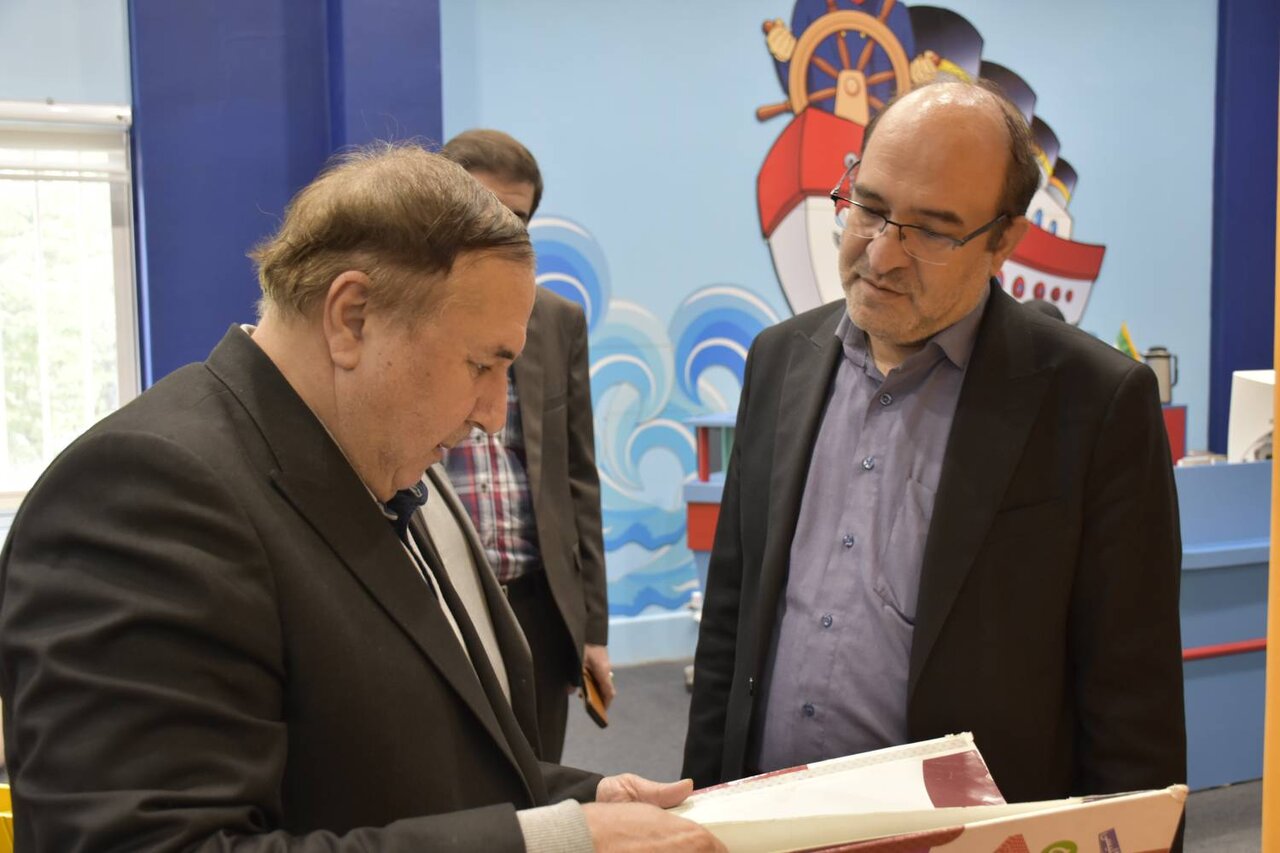 تحول ایجاد شده در خدمات و فضاهای کتابخانه ای مصداق بارز جهاد فرهنگی است