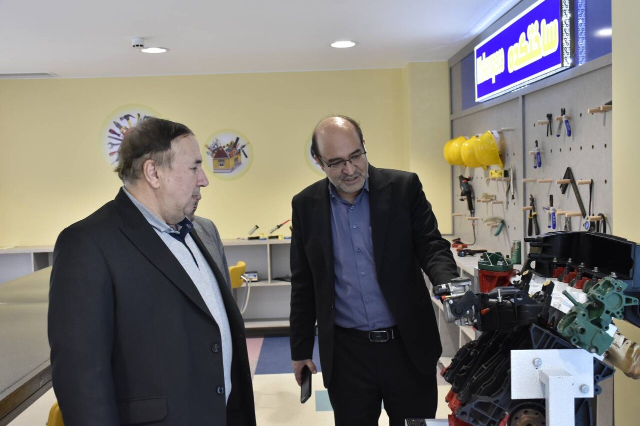 تحول ایجاد شده در خدمات و فضاهای کتابخانه ای مصداق بارز جهاد فرهنگی است