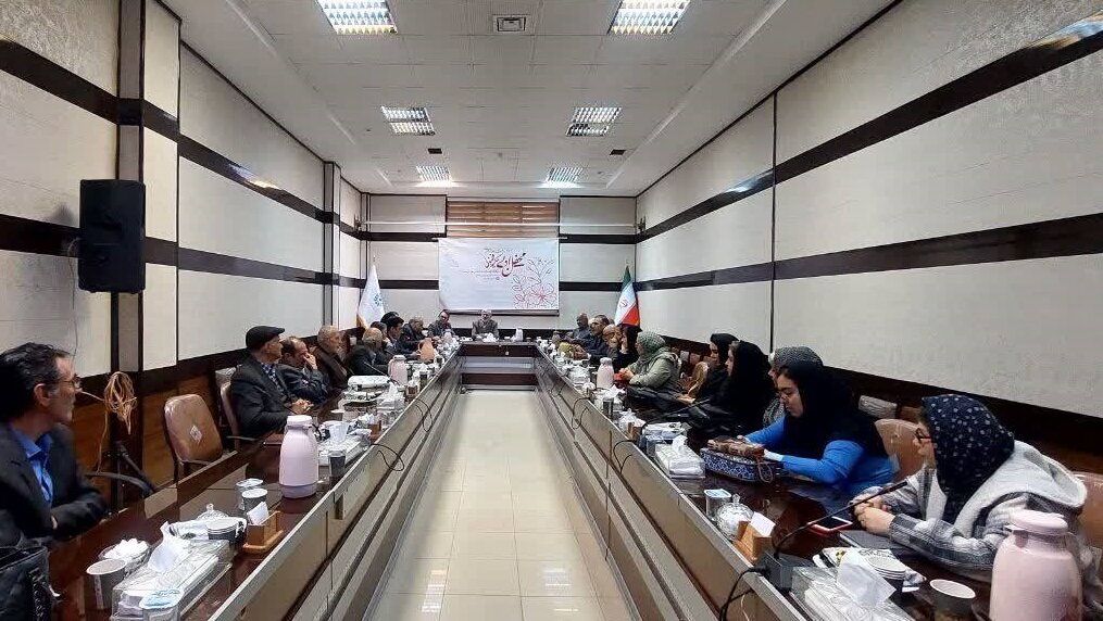 محفل اردبی «حکیم فضولی» کتابخانههای عمومی استان آغاز به کار کرد