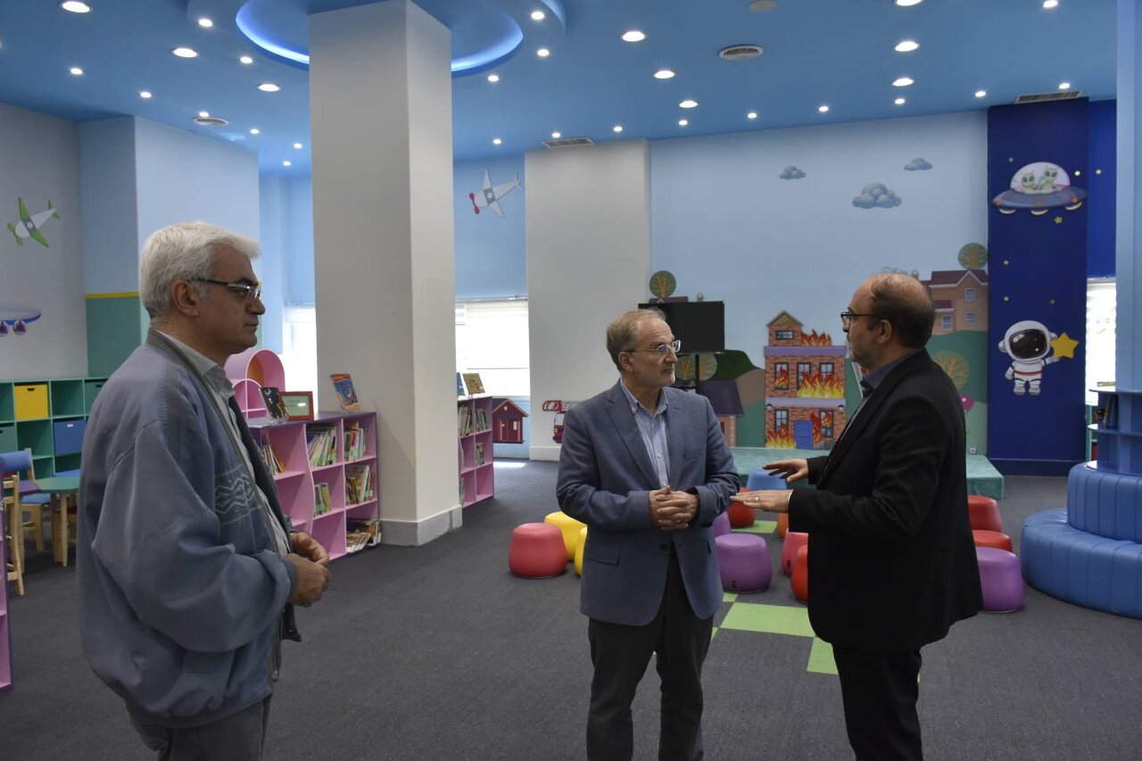 تقدیر رئیس مرکز بهداشت آذربایجان شرقی از اداره‌کل کتابخانه‌های عمومی استان