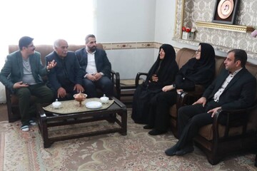 دیدار دبیرکل نهاد با خانواده شهید مهدی صالحی