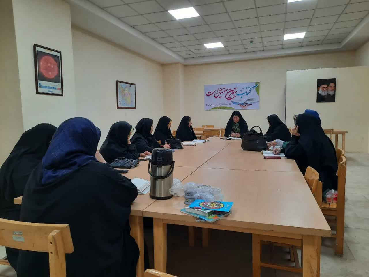 ویژه برنامههای کتابخوانی در کتابخانههای عمومی استان مرکزی