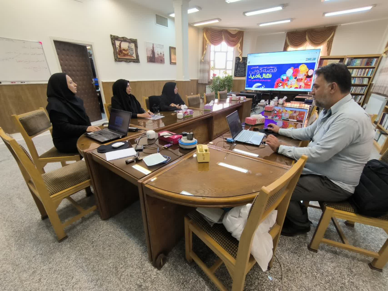 ویژه برنامههای کتابخوانی در کتابخانههای عمومی استان مرکزی