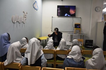 ویژه برنامه «واقعیت مجازی» با محوریت محتوای علمی و فرهنگی به همت کتابخانه مرکزی  امام خمینی(قدس سره) مشهد