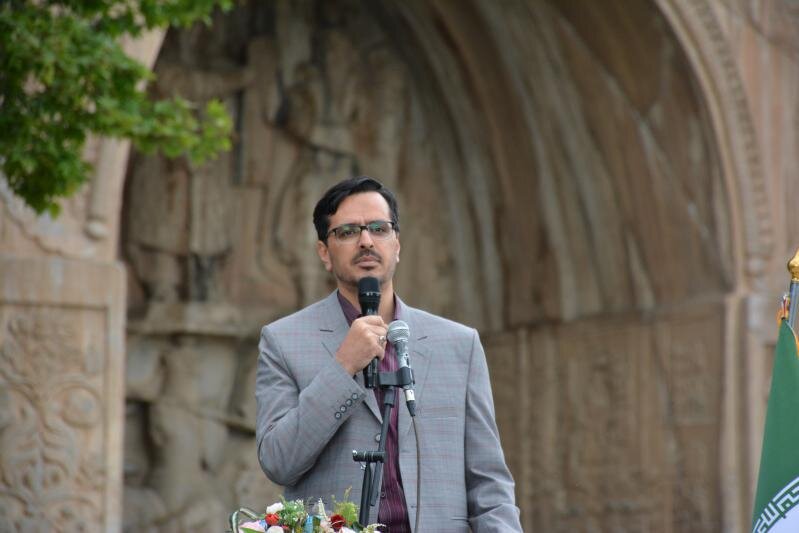 نشست «کرمانشاهی که دوستش دارم» با محوریت بلوار طاقبستان