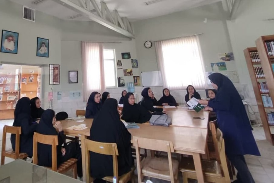 ترویج فرهنگ کتاب و کتابخوانی در کتابخانههای عمومی استان مرکزی