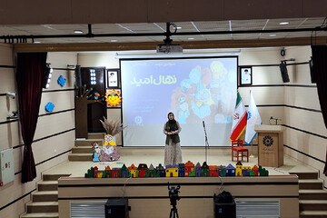 اختتامیه مرحله استانی سومین دوسالانه جشنواره قصه‌گویی «نهال امید» در کتابخانه مرکزی ایلام