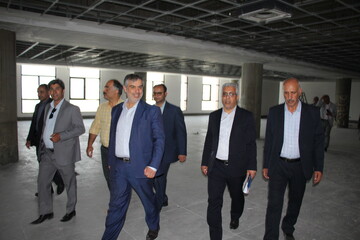بازدید استاندار مرکزی از پروژه کتابخانه مرکزی اراک