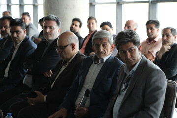 بازدید استاندار مرکزی از پروژه کتابخانه مرکزی اراک