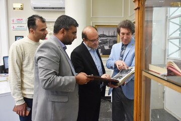 کتابخانه عمومی شهید آیت الله دستغیب شیراز