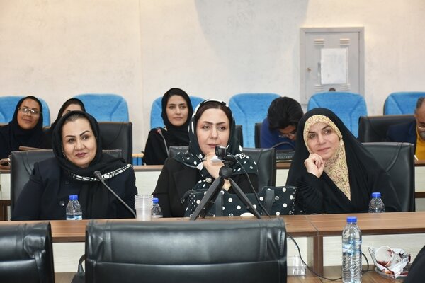 محافل ادبی حلقه اتصال نخبگان ادبی و کتابخانه است