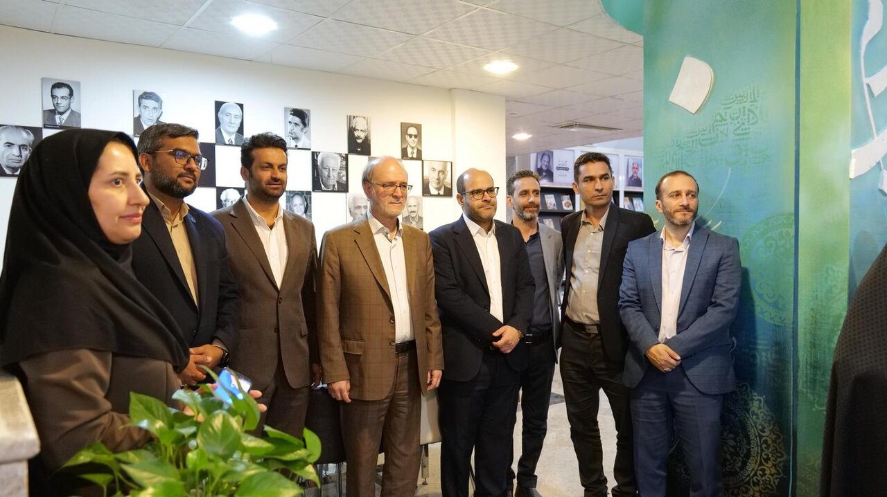 بازدید مشاور عالی وزیر فرهنگ و ارشاد اسلامی از کتابخانه عمومی الفبا
