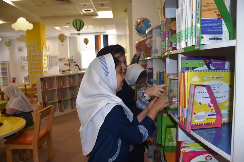 برنامه های متنوع به مناسبت دهه کرامت، ولادت حضرت معصومه(س) و روز دختر برگزار شد