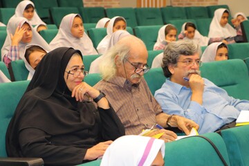 جشنواره قصه‌گویی نهال امید در یزد برگزار شد