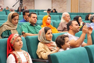 جشنواره قصه‌گویی نهال امید در یزد برگزار شد