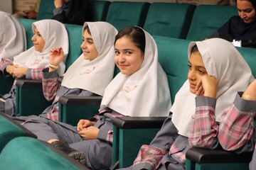 جشنواره قصه‌گویی نهال امید در یزد برگزار شد