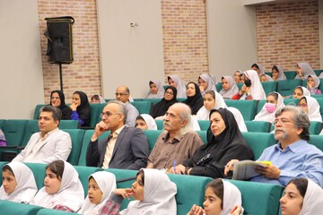 جشنواره قصه‌گویی نهال امید در یزد برگزار شد