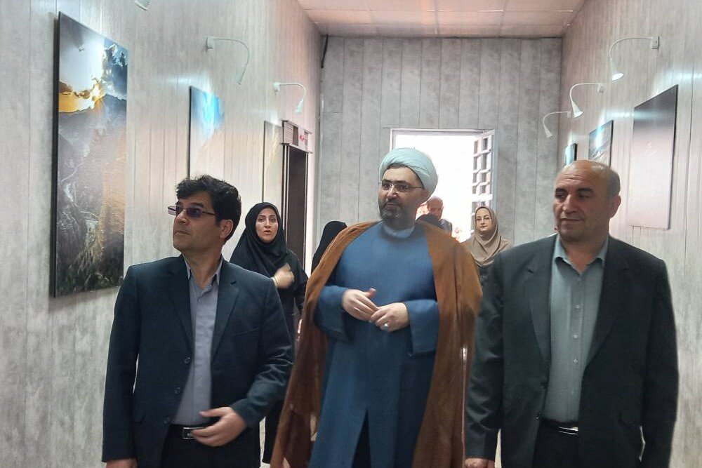 کتابخانه عمومی غدیر خرم آباد بازگشایی شد