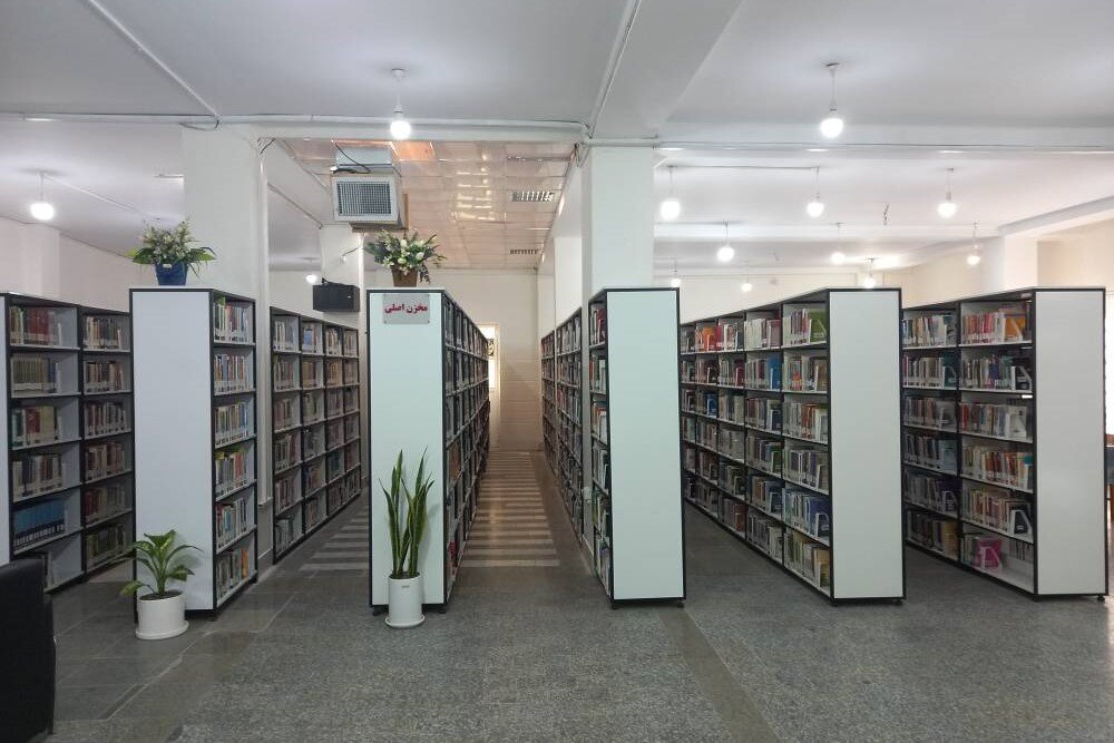 کتابخانه عمومی غدیر خرم آباد بازگشایی شد