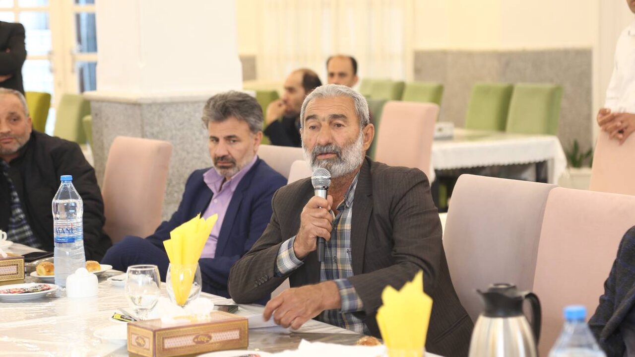 کتابخانه سیار، چراغی برای روشن نگهداشتن فرهنگ در دل روستاهای مازندران