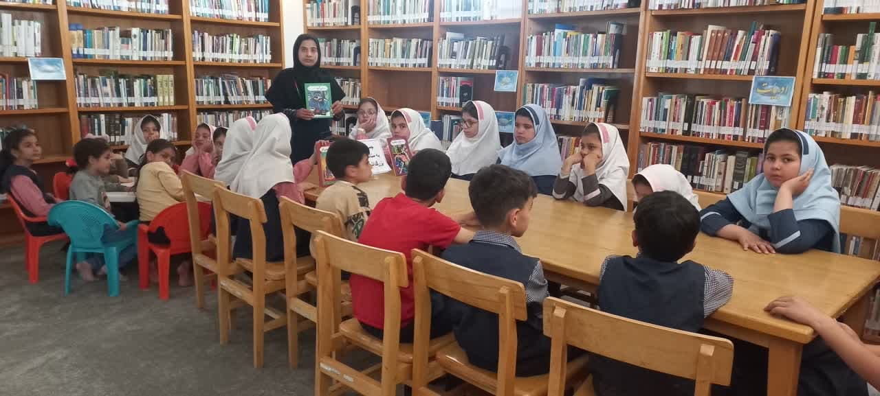 ترویج فرهنگ کتاب و کتابخوانی در کتابخانههای عمومی استان مرکزی