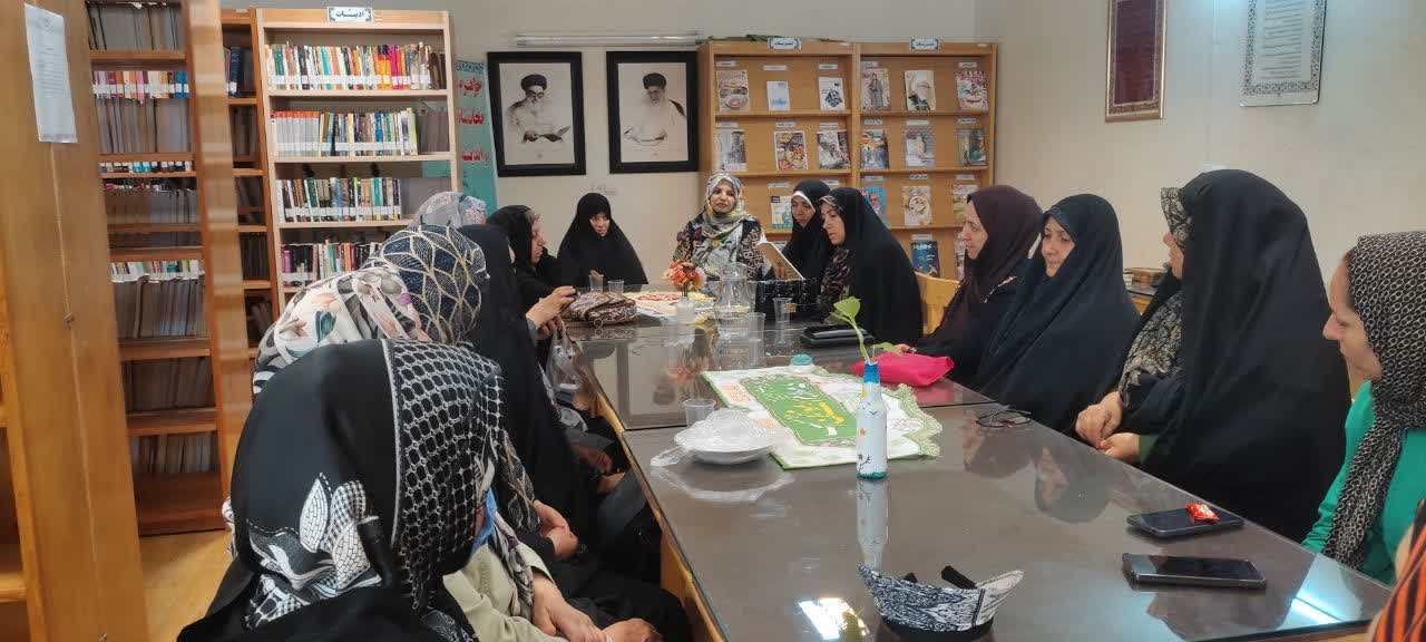 دختران کتابخوان؛ زینت بخش کتابخانه‌های عمومی استان مرکزی