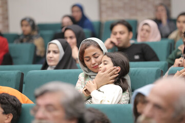 برگزیدگان سومین دوسالانه جشنواره قصه گویی «نهال امید» در یزد معرفی شدند