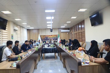 ویژه برنامه یک اسکله شعر