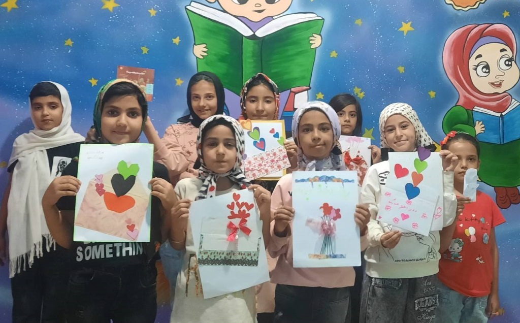 برنامه های متنوع فرهنگی با حضور دختران در کتابخانه های عمومی خراسان رضوی برگزار شد