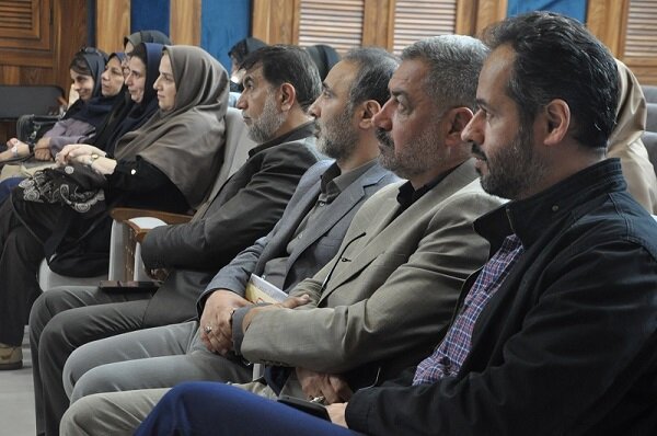 مسابقه مشاعره «ترنم باران» ویژه بزرگسالان در گیلان برگزار شد